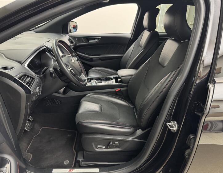 Ford Edge 42