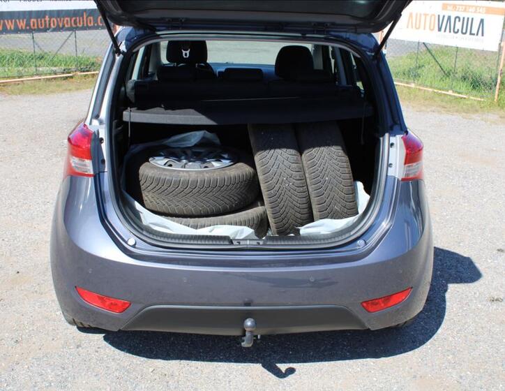 Hyundai ix20 13
