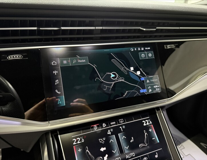 Audi Q7 13