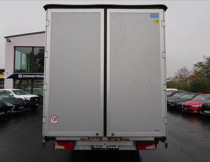 Mercedes-Benz Sprinter 8