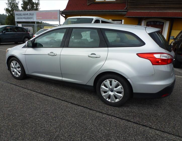 Ford Focus 10