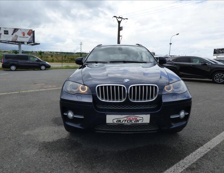 BMW X6 8