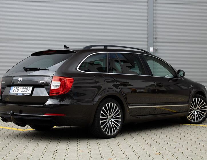 Škoda Superb 5