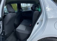Toyota Yaris 8