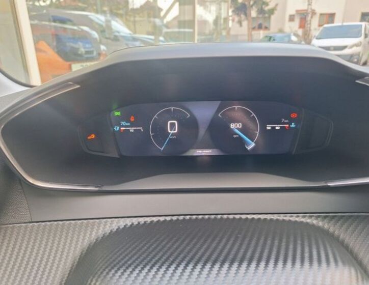 Peugeot 208 17