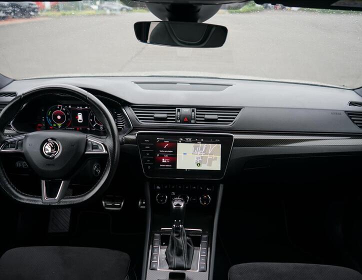 Škoda Superb 8
