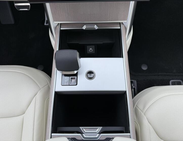 Land Rover Range Rover 33