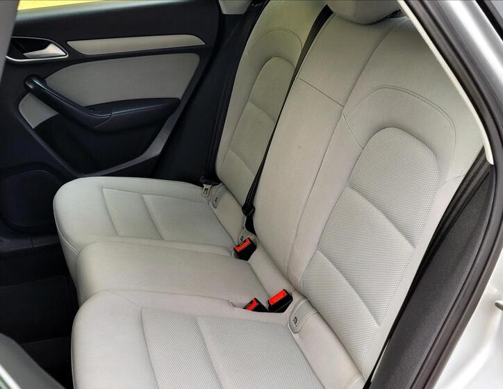 Audi Q3 23