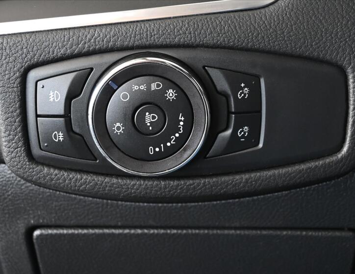 Ford Galaxy 27