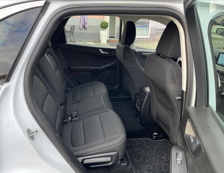 Ford Kuga 24