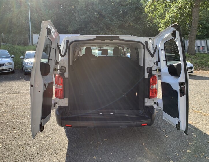 Toyota ProAce 17