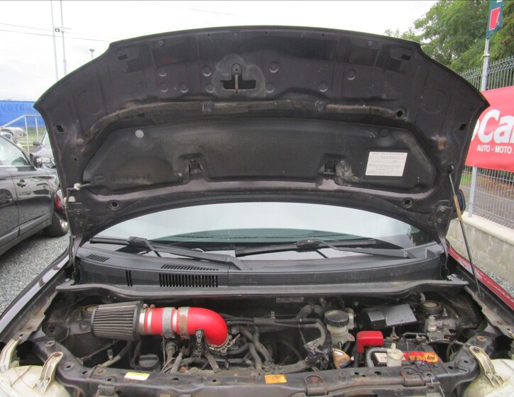 Daihatsu Materia 36