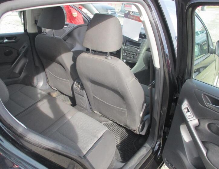 Volkswagen Golf 11