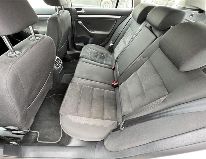 Volkswagen Golf 13