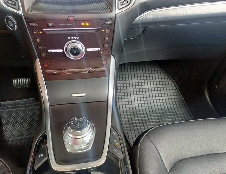 Ford Galaxy 15