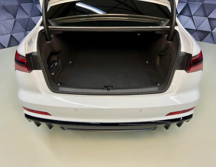 Audi S6 34