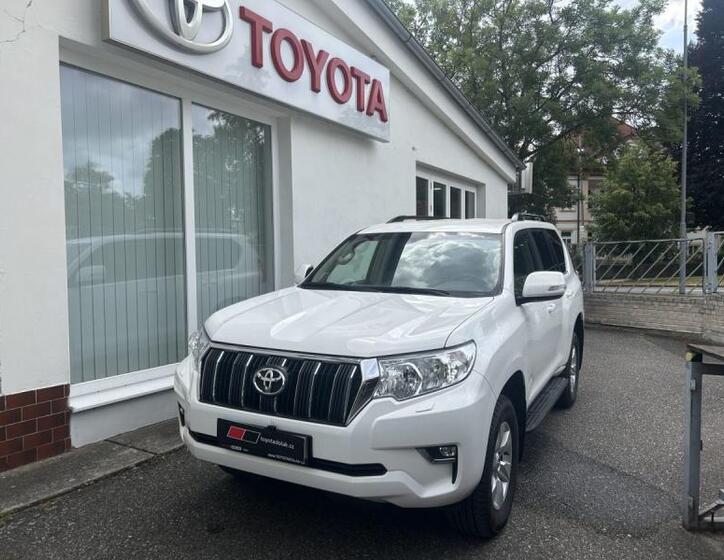 Toyota Land Cruiser 2