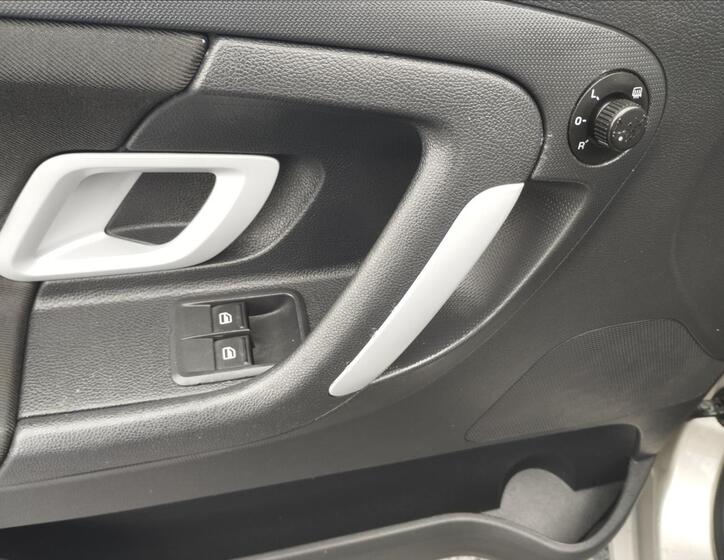 Škoda Roomster 12