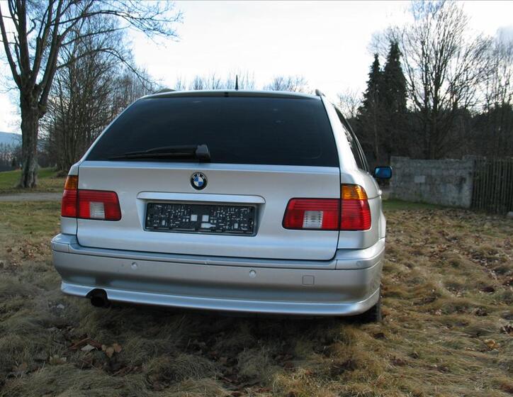 BMW Řada 5 12