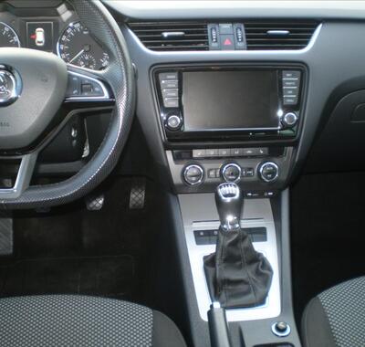 Škoda Octavia 11