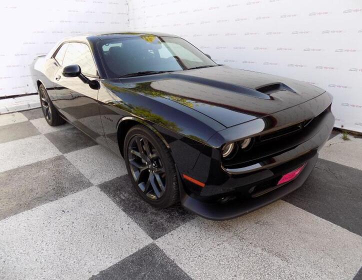 Dodge Challenger 5