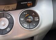 Toyota RAV4 19