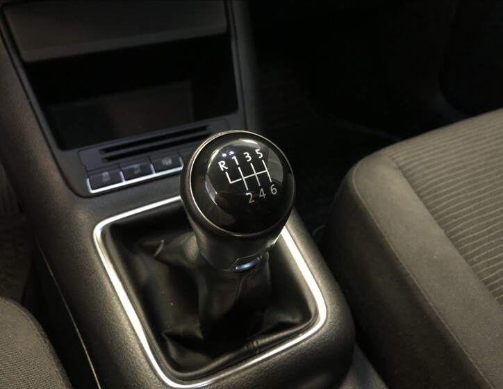 Volkswagen Tiguan 15