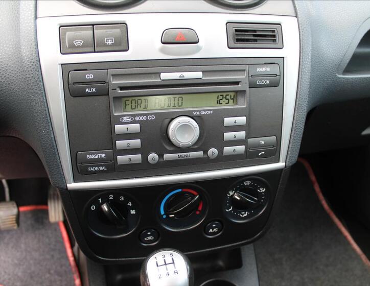 Ford Fiesta 11