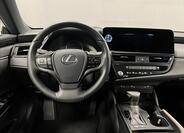 Lexus ES 300h 5