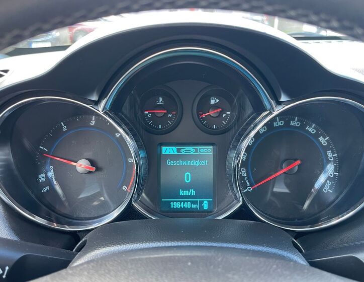 Chevrolet Cruze 24
