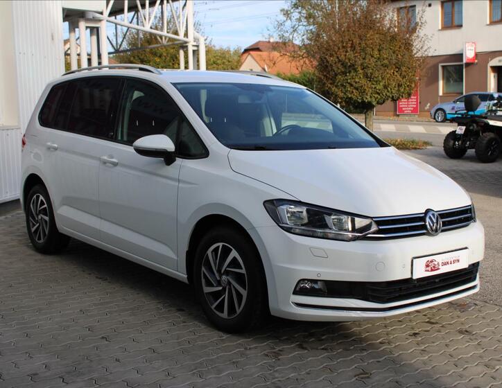 Volkswagen Touran 2