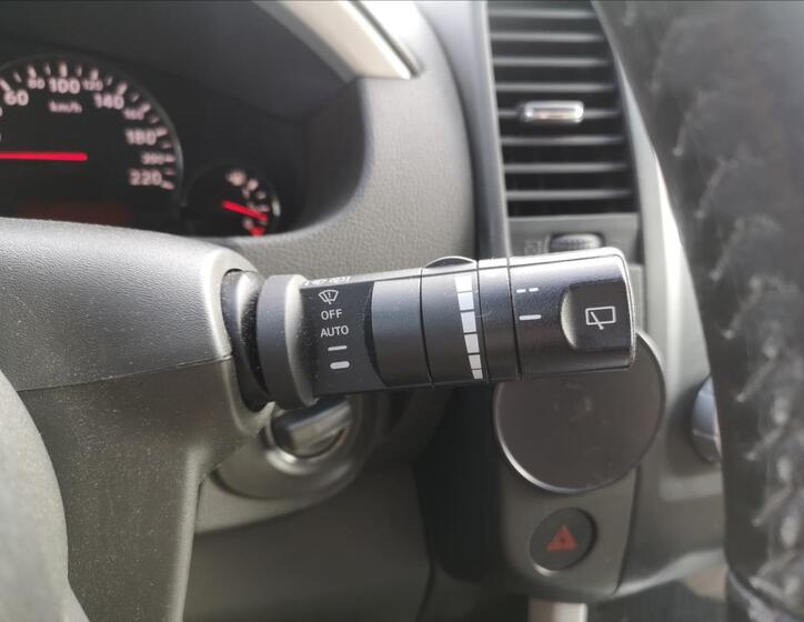 Nissan Pathfinder 6