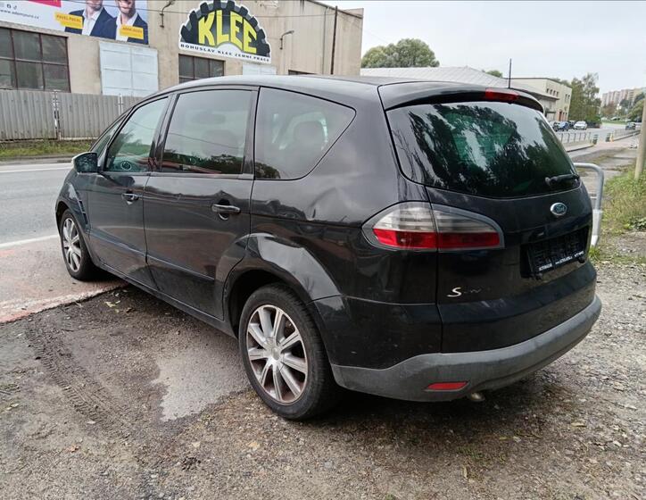 Ford S-MAX 8