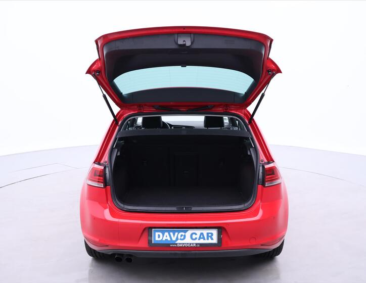 Volkswagen Golf 9