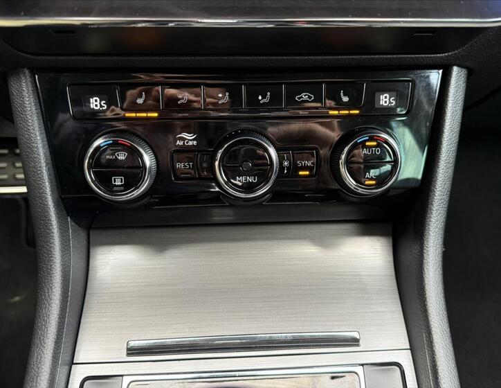 Škoda Superb 19