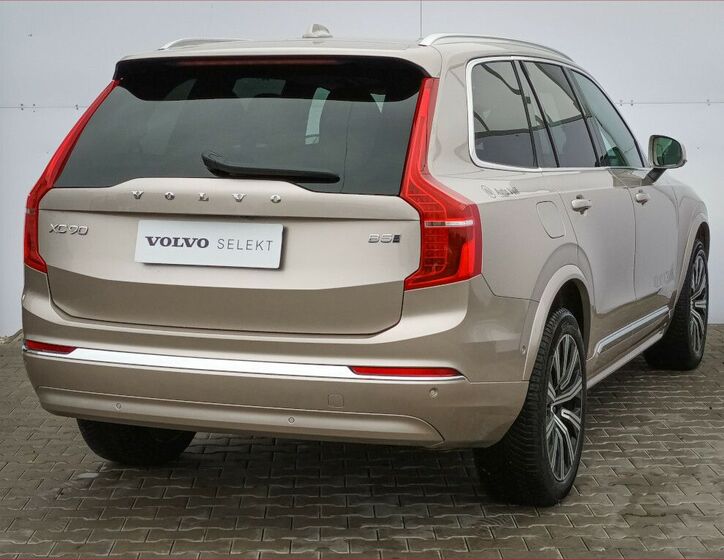 Volvo XC90 10