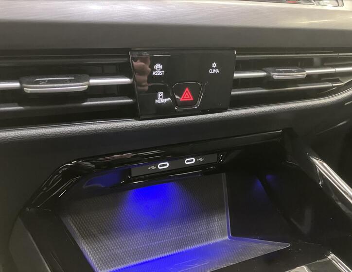 Volkswagen Golf 13