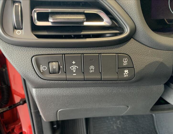 Hyundai i30 28