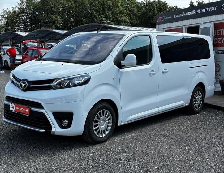Toyota ProAce Verso 3