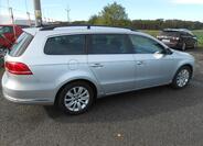 Volkswagen Passat 25