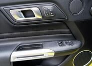 Ford Mustang 17
