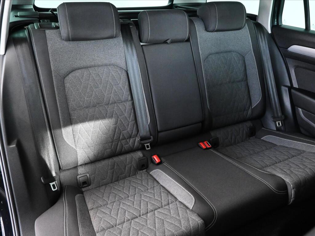Volkswagen Passat 26