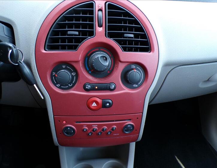 Renault Modus 9