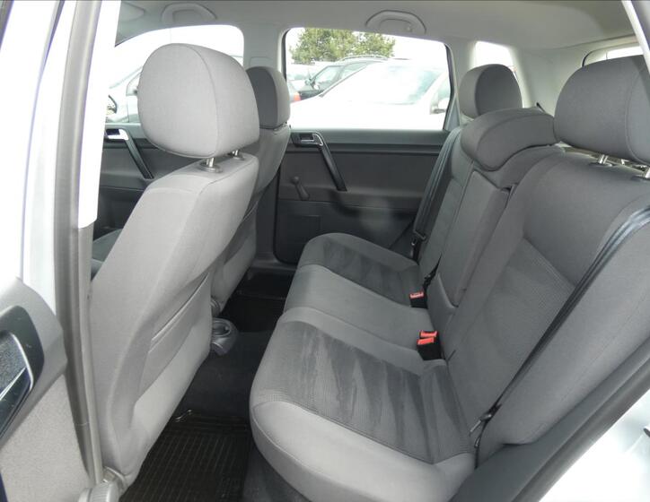 Volkswagen Polo 9