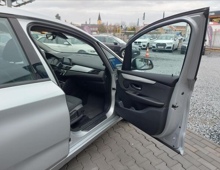 BMW Řada 2 20
