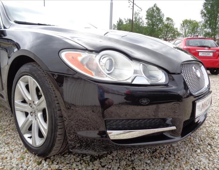 Jaguar XF 11