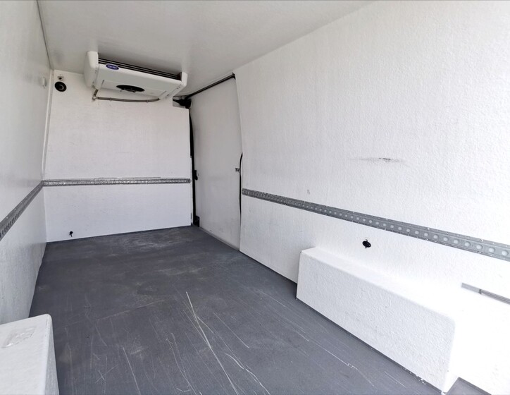 Renault Master 17
