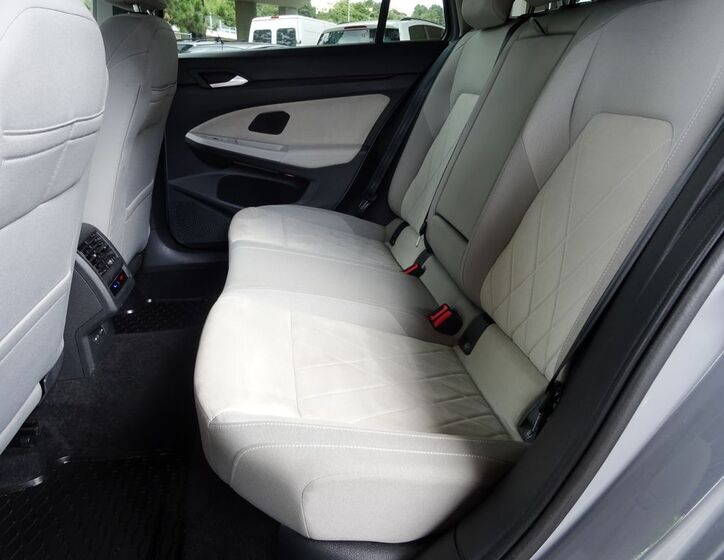 Volkswagen Golf 28