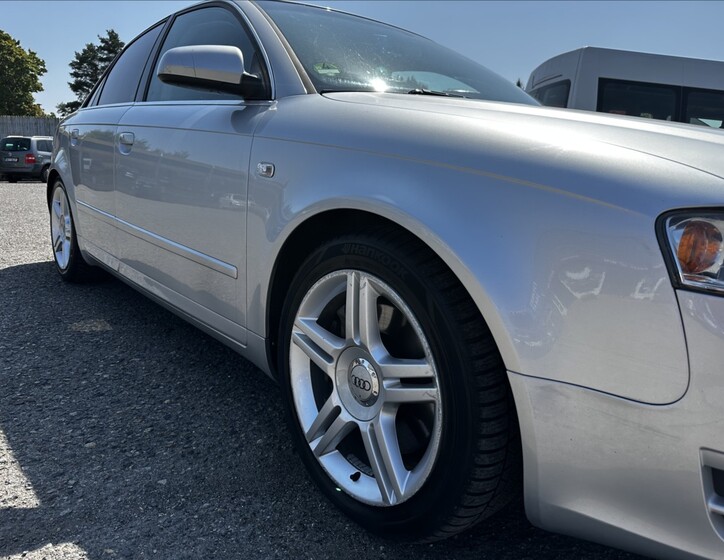 Audi A4 10