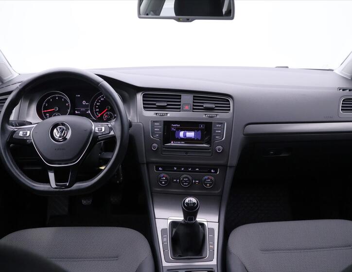 Volkswagen Golf 28